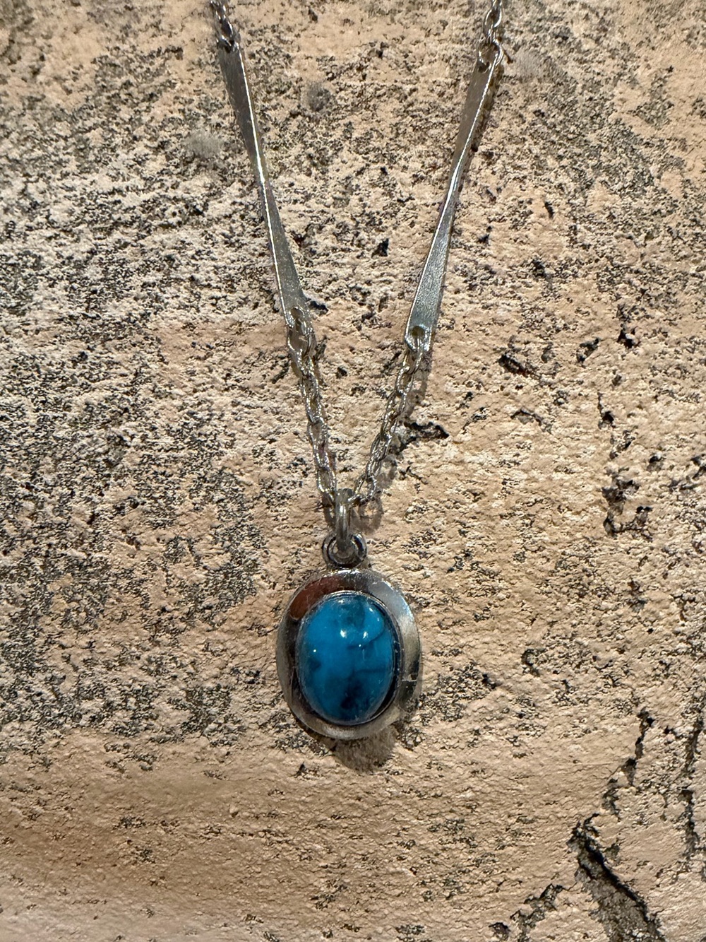 Vintage Mid-Century 16” Silver Necklace Turquoise Color Unidentified Oval Stone